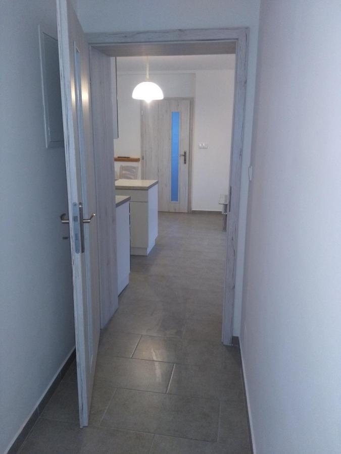 Apartman Gutino 체스카 트레보바 외부 사진